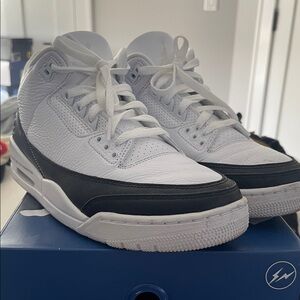 Fragment Air Jordan 3 Preowned size 9.0 men’s